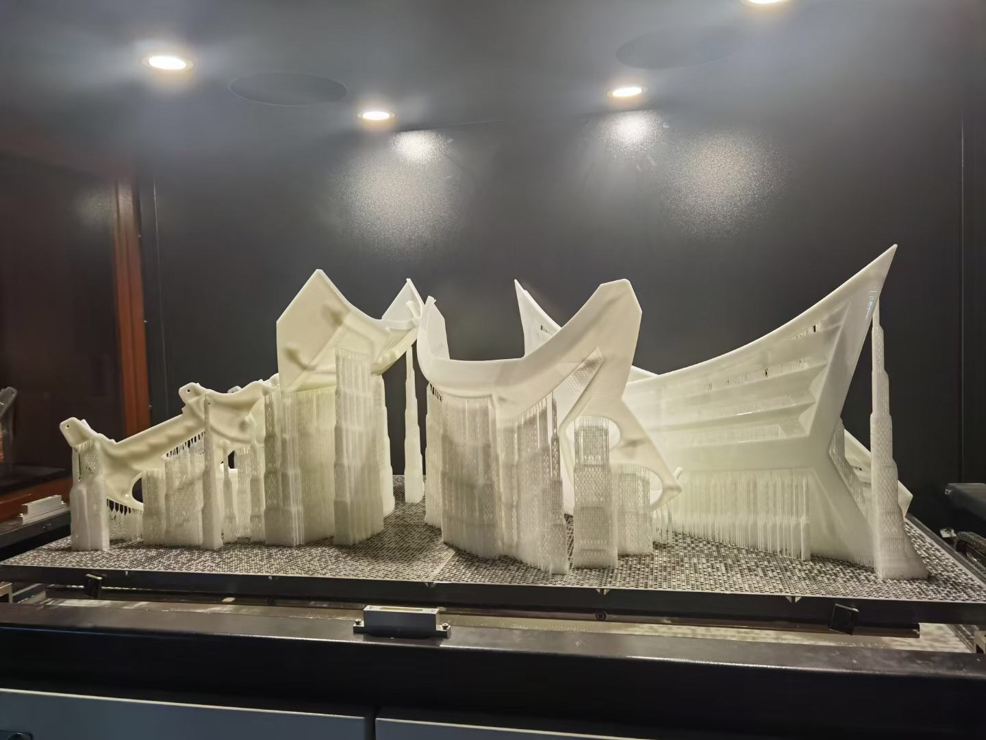 工業(yè)級(jí)超大尺寸3D打印機(jī)&mdash;&mdash;3DSL-1600型光固化3D打印機(jī)